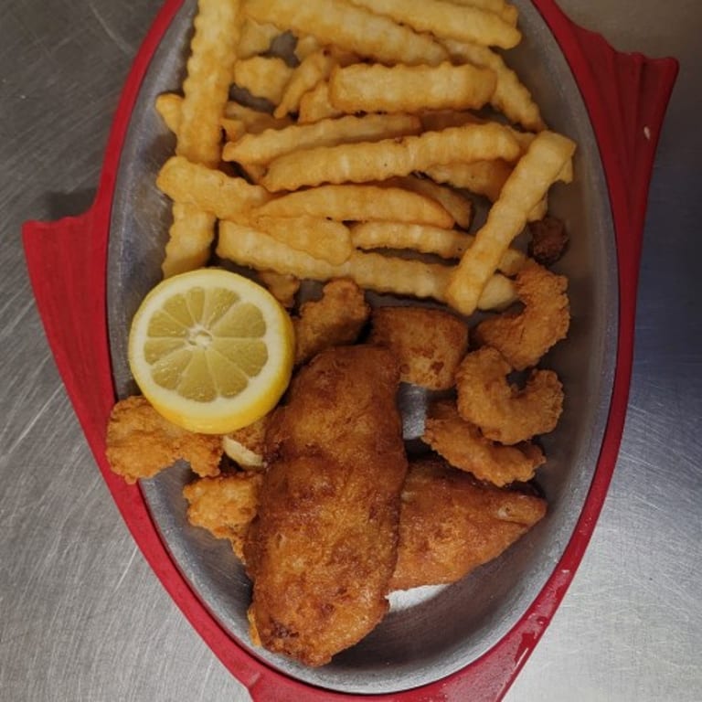 Fresh Fish Delights: German, European, Seafood Options