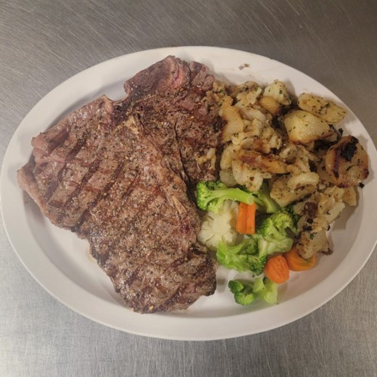 T-Bone Steak (16 oz)